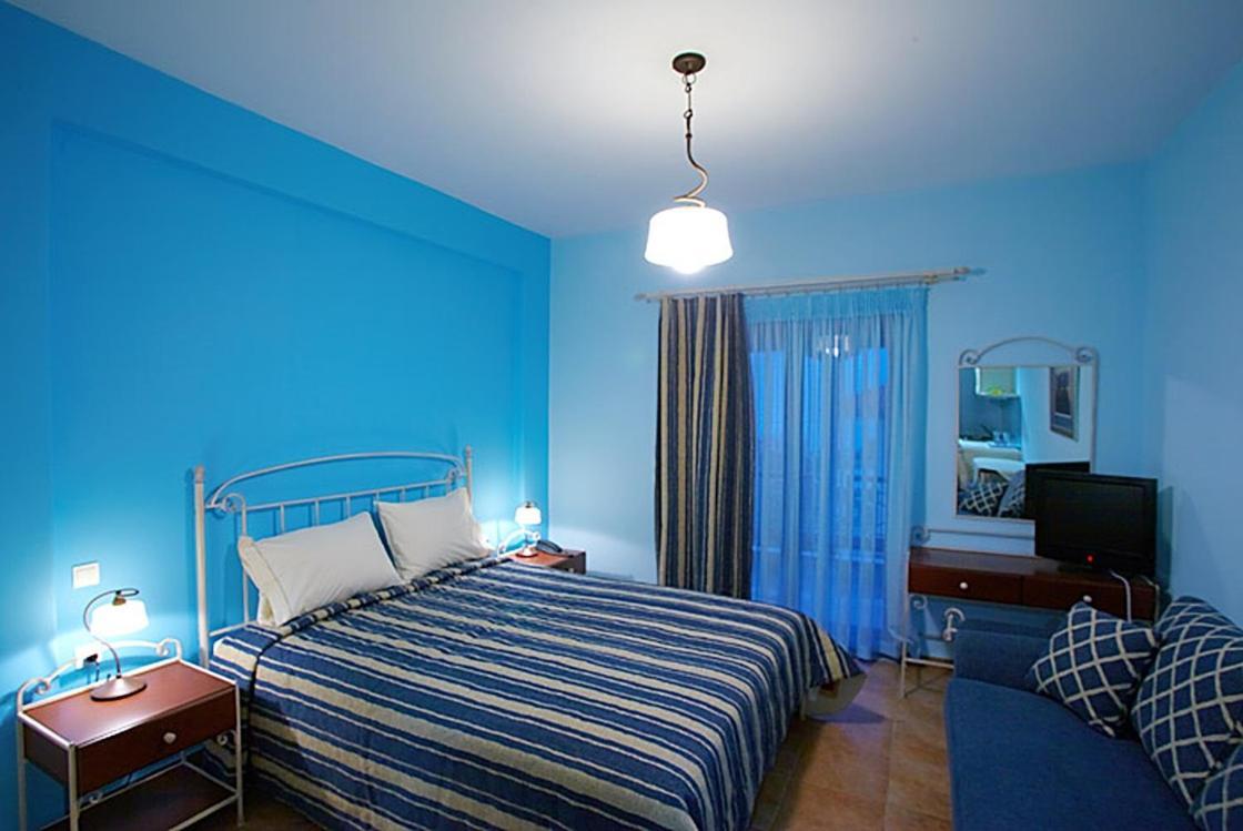 Guesthouse Michobeis Kamarína Exteriör bild